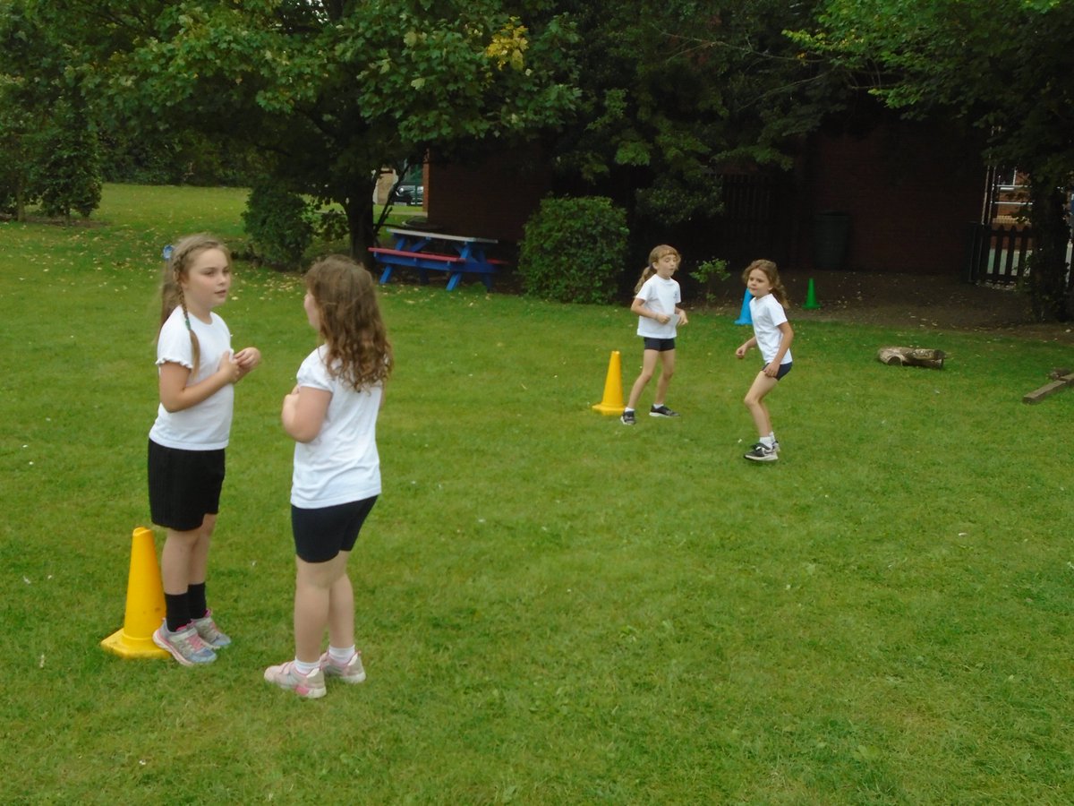 BPSSwans's tweet image. Buzzard Class loving their orienteering activity in PE this afternoon #getactivechallenge