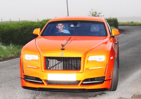 Lilian Chan On Twitter Chris Smalling And Marcos Rojo Arrived At Carrington This Morning To Train Alone While Boss Solskjaer Led Training For The Rest Of The Squad Including Donny Van De