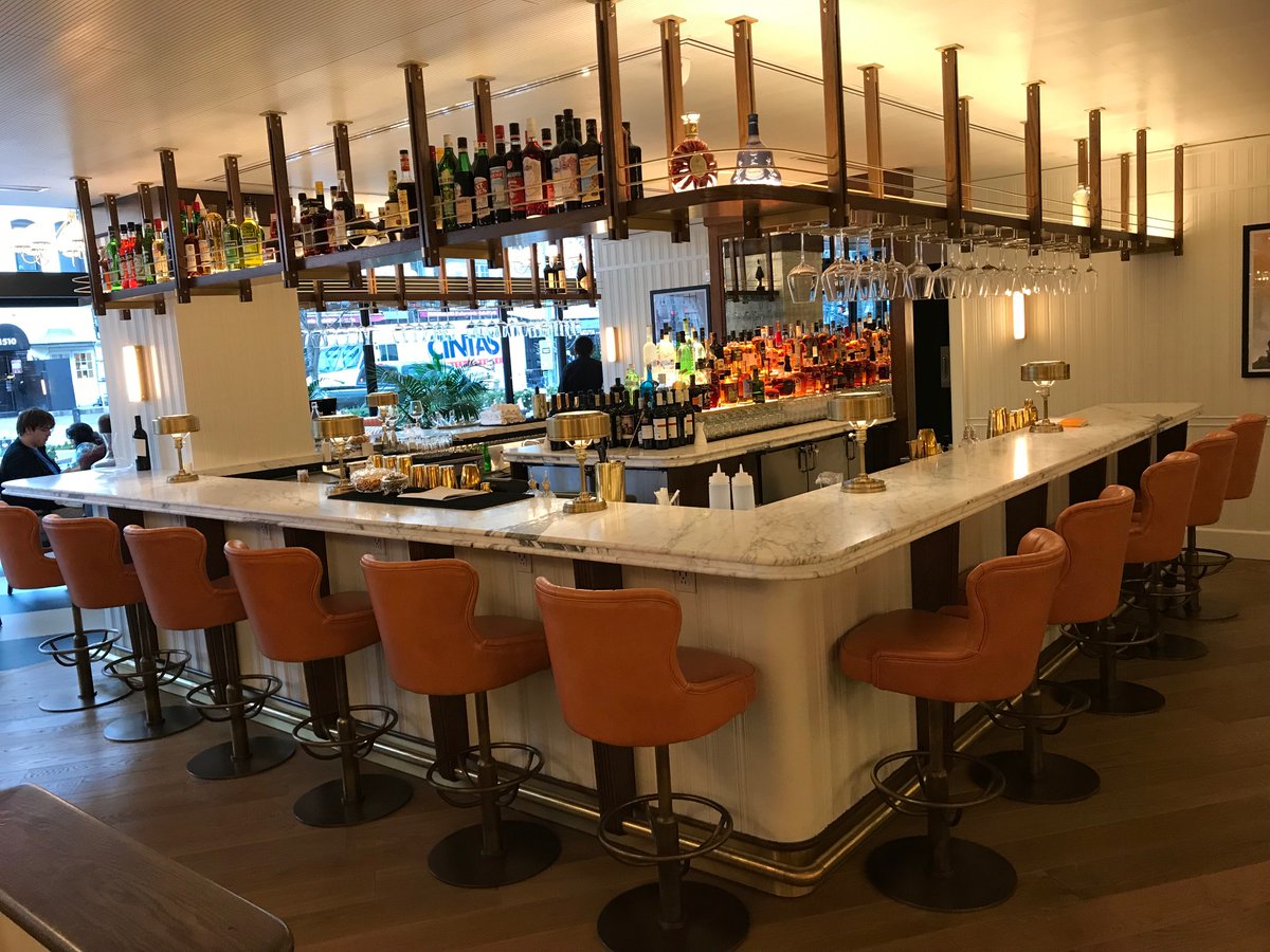AlleghenyMllwrk's tweet photo. Working with @Ottati&amp;Associates, designed by @EricMorrisonArchitects, @DupontCircleHotel in Washington DC, went from concept to completion! 

#alleghenymillwork #projectmanagement #architecturalwoodwork #construction  #hotel #WashingtonDC  #TeamAllegheny https://t.co/lqRpGYY3eF