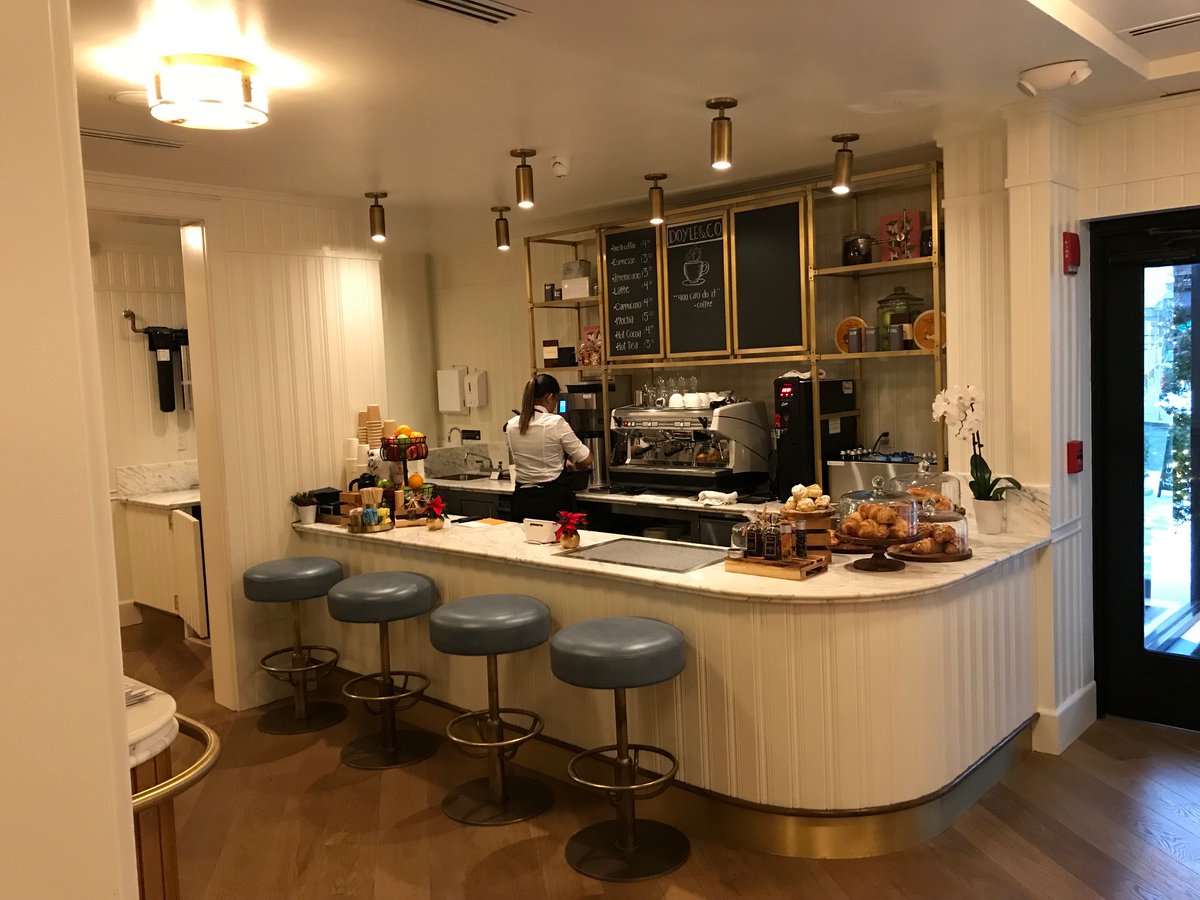 AlleghenyMllwrk's tweet photo. Working with @Ottati&amp;Associates, designed by @EricMorrisonArchitects, @DupontCircleHotel in Washington DC, went from concept to completion! 

#alleghenymillwork #projectmanagement #architecturalwoodwork #construction  #hotel #WashingtonDC  #TeamAllegheny https://t.co/lqRpGYY3eF