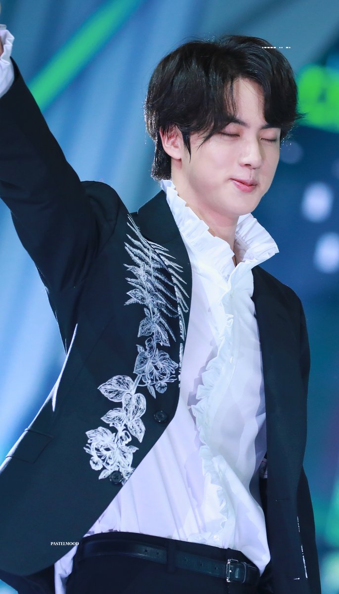 PastelMoodJin's tweet photo. 191130 #김석진 https://t.co/JbeZFyMx5E