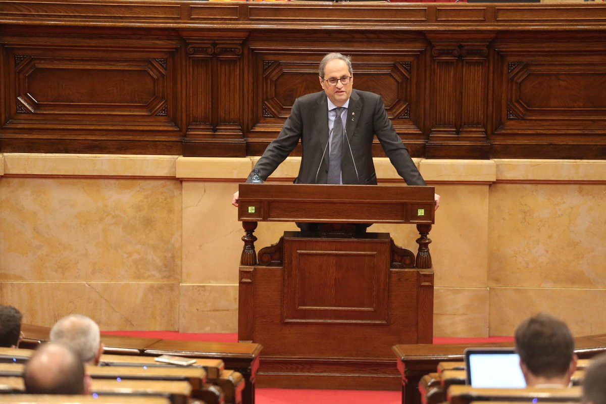 territoricat's tweet photo. El #president @QuimTorraiPla ha destacat el rècord de viatgers en el conjunt de la xarxa de #transportpúblic de Catalunya l'any 2019 gràcies al "desplegament i potenciació de la xarxa de busos exprés i del #transportalademanda a les zones rurals"
#DPG2020 #bus #exprescat #TAD https://t.co/4YG1B284eE