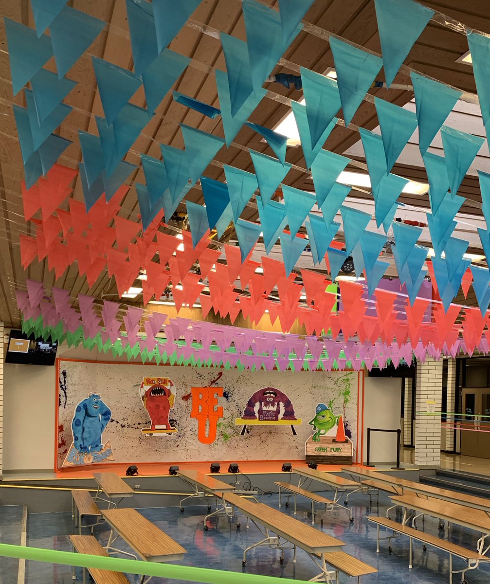 Welcoming students back to SMS with the message to be true to you. In this time of uncertainty, the one thing we can control is how we feel and how we make others feel. #beyou #sociallydistanced <a href="/SD23News/">Central Okanagan Public Schools</a>