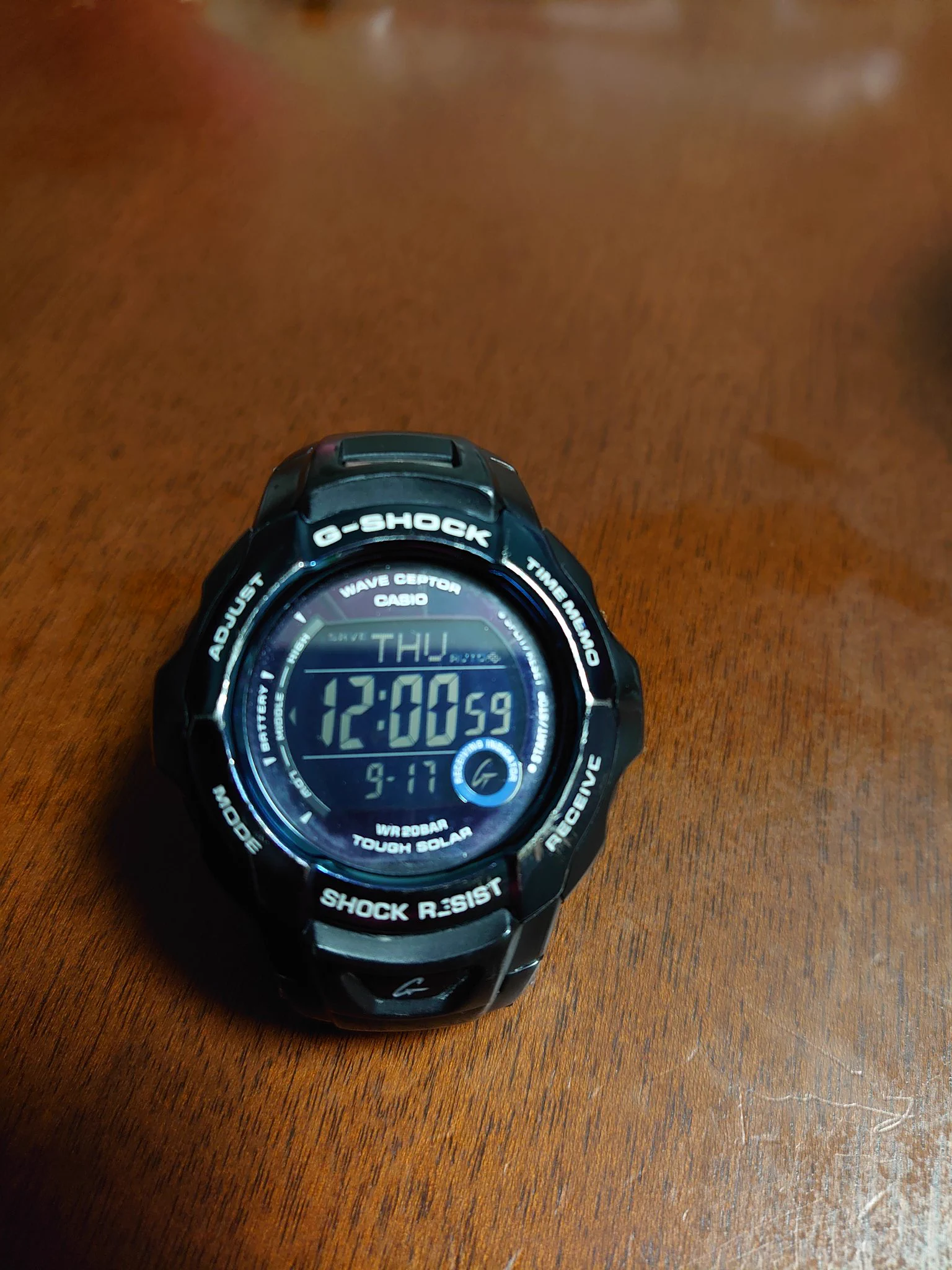 @Fumi12160905 G-SHOCKは丈夫で長く使える、
良い時計だよ。
前の時計は朝の満員電車の圧力に負けて壊れたが、同じ状況で破損しなかったので愛用している。 