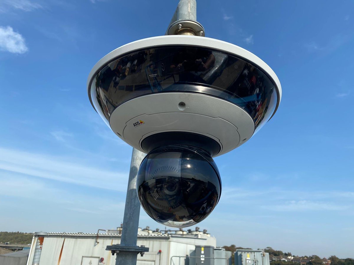 IPNRGSolutions's tweet photo. Our latest installation was a #axiscommunications Q-6000-E coupled with a Q-6125-LE. 

Between them these cameras are ideal for monitoring areas such as car parks or low light areas like parks or alleys. 

 #cctvinstallation #cctv #security #axis #CarParking #camera #safety https://t.co/8v56aZLhdT