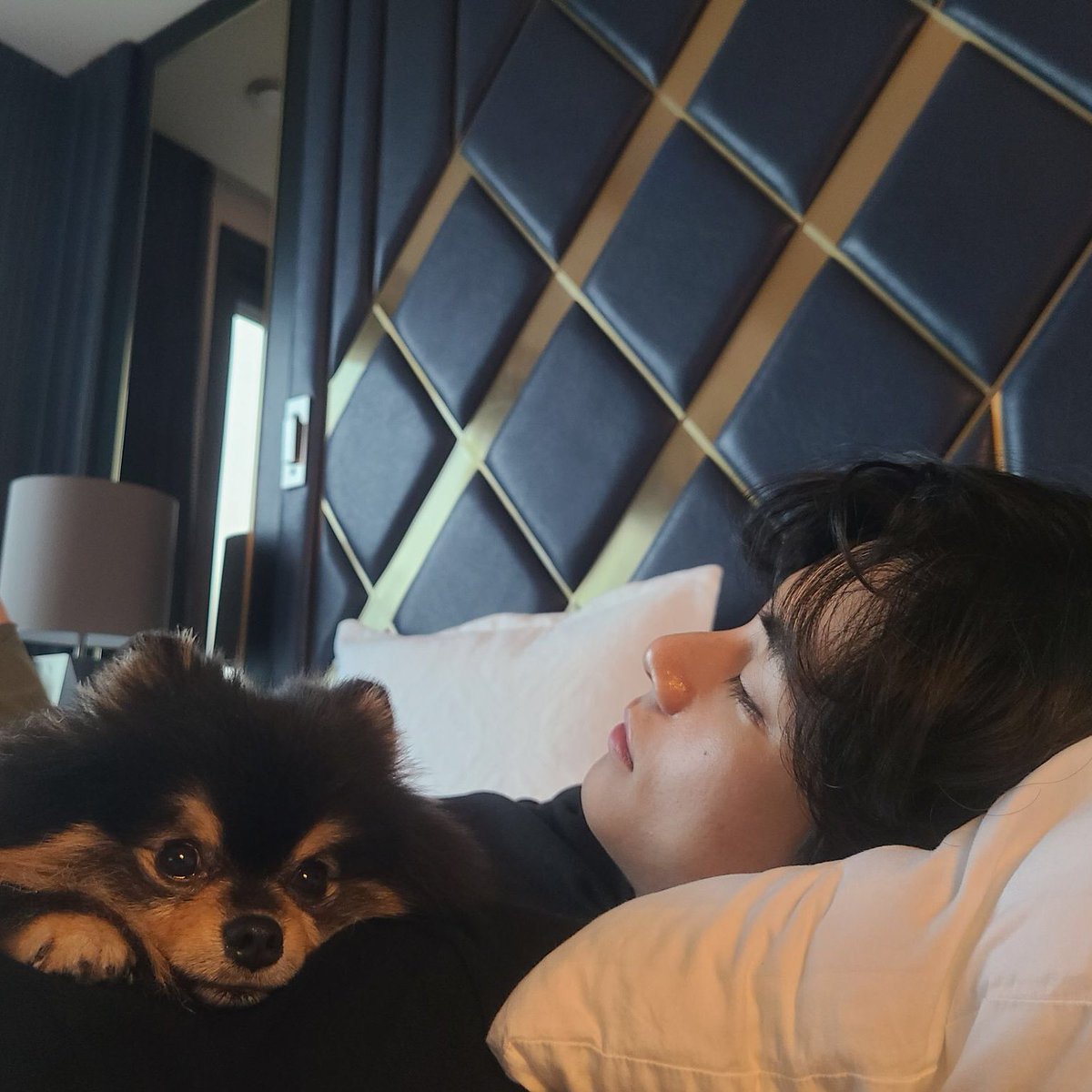Ur camera roll filled with him and yeontan’s soft pictures 