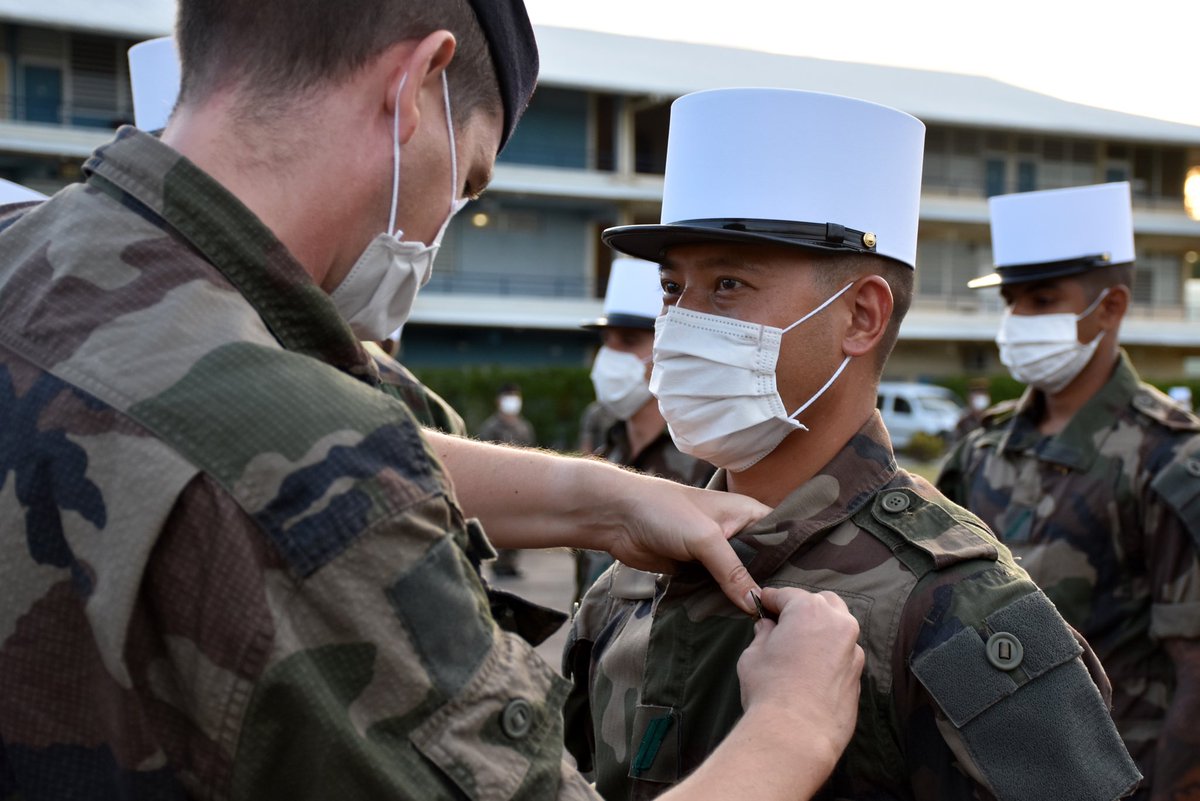 9eRima's tweet image. #Harpie Bienvenue aux légionnaires du #2eREG en Guyane. 
Les sapeurs relèvent leurs camarades du #1erREG dans le cadre de la lutte contre l’orpaillage illégal. Comme eux, ils valoriseront les patrouilles par leurs actions de fouille et de destruction sur tout l’ouest guyanais 🌎
