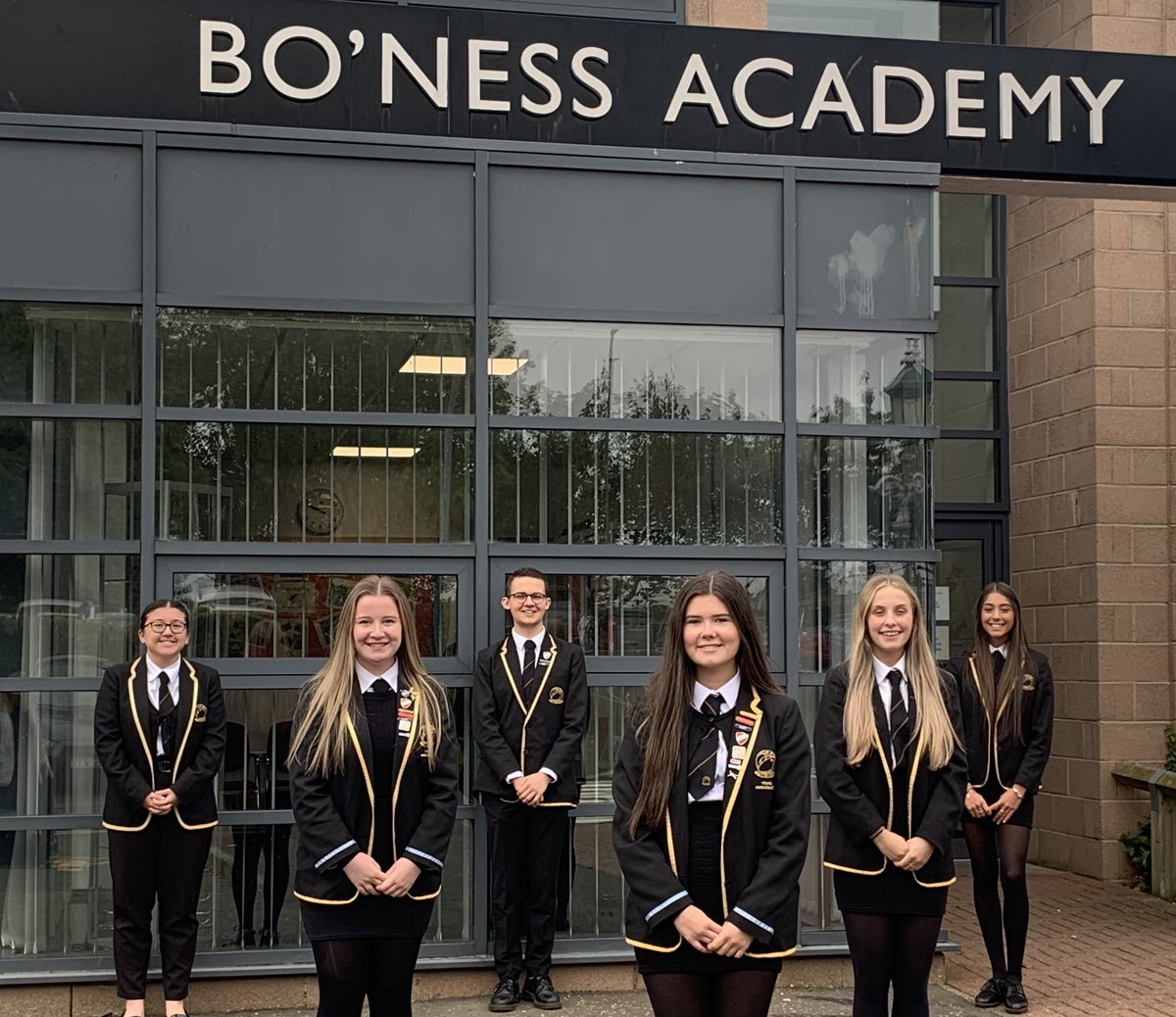 Congratulations to our new School Captains for Session 2020/21!  We look forward to working with you this year #pupilleadership #schoolcaptains #bethebestyoucanbe