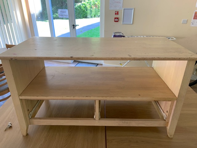 KeyCommunityNE's tweet photo. YP at Askins get a master-class in upcycling from Sharon, KEY's Accommodations Mgr. Ta-dah - what a transformation!! 👏👏 #upcycle #diytherapy #houseproud https://t.co/MU2zQEZ8Tx