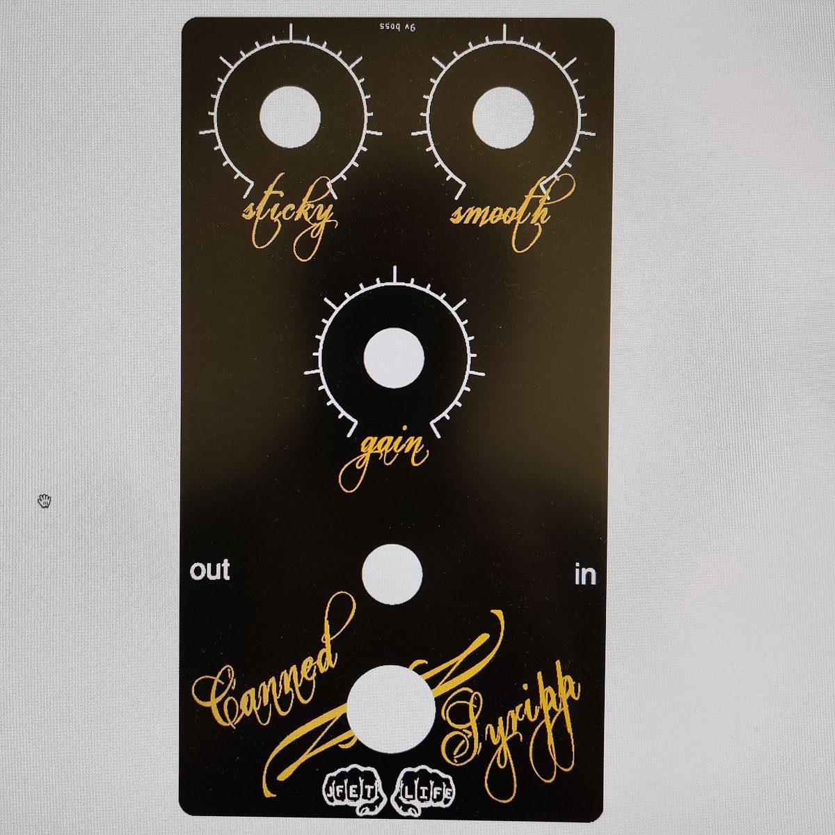 jfetlife's tweet photo. Slowly edging toward my very first guitar pedal build. The fact that I designed everything from scratch is very satisfying. I'll need building three of these too send off to beta testers, watch this space! #fuzzpedal #gatedfuzz https://t.co/o5fBsM9rAd