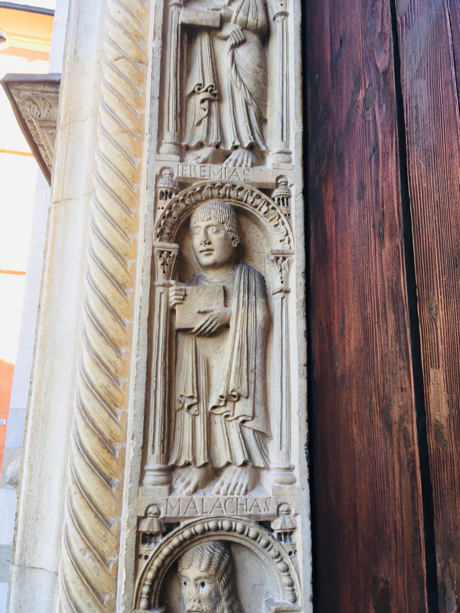 ScuolaChest's tweet photo. #Wiligelmo, compagno di studi dei nostri alunni... https://t.co/gYvNrtANqD