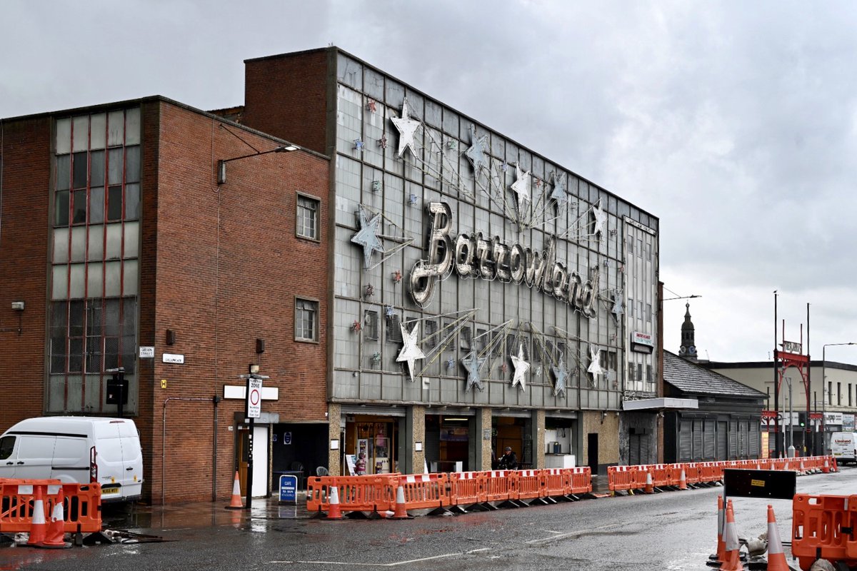 Maggie put on a dinner dance for her hawkers each Christmas and, allegedly, when her usual venue was booked one year she built her own! The original ballroom burned down just after Maggie died – the current Barrowland dates from 1960 and is still a hugely popular gig venue. 18/25