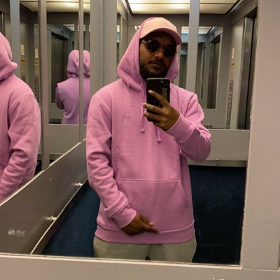 Officialhashan7's tweet photo. Feeling pink #pink #NewZealand https://t.co/aN5tZJtnG6