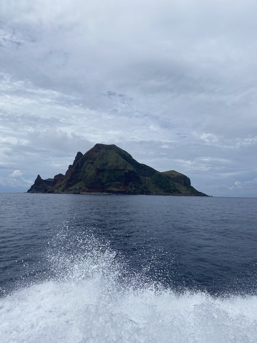 Ravasi's Lab (@ravasi_lab) on Twitter photo Iōtorishima what a place! And a very successful expedition! <a href="/OISTedu/">Okinawa Institute of Science and Technology (OIST)</a> <a href="/LabMise/">MISE-Lab</a> <a href="/timothyISBL/">Timothy</a> <a href="/JDReimer/">James Davis Reimer</a> #activevolcone #CO2 #ClimateChange Iōtorishima what a place! And a very successful expedition! <a href="/OISTedu/">Okinawa Institute of Science and Technology (OIST)</a> <a href="/LabMise/">MISE-Lab</a> <a href="/timothyISBL/">Timothy</a> <a href="/JDReimer/">James Davis Reimer</a> #activevolcone #CO2 #ClimateChange