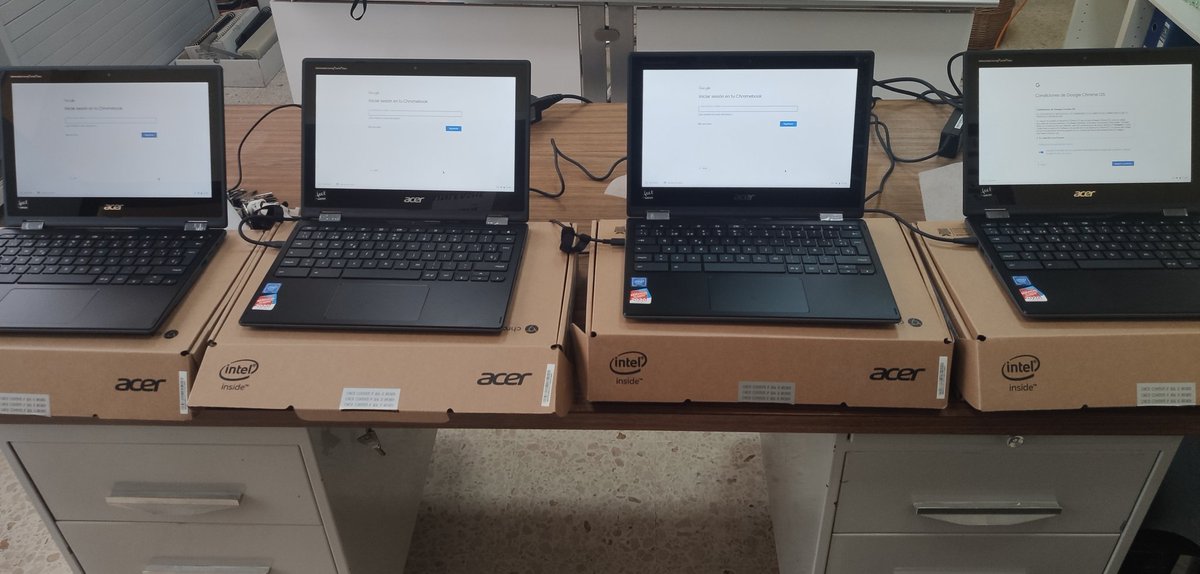 Jonathan tweet media