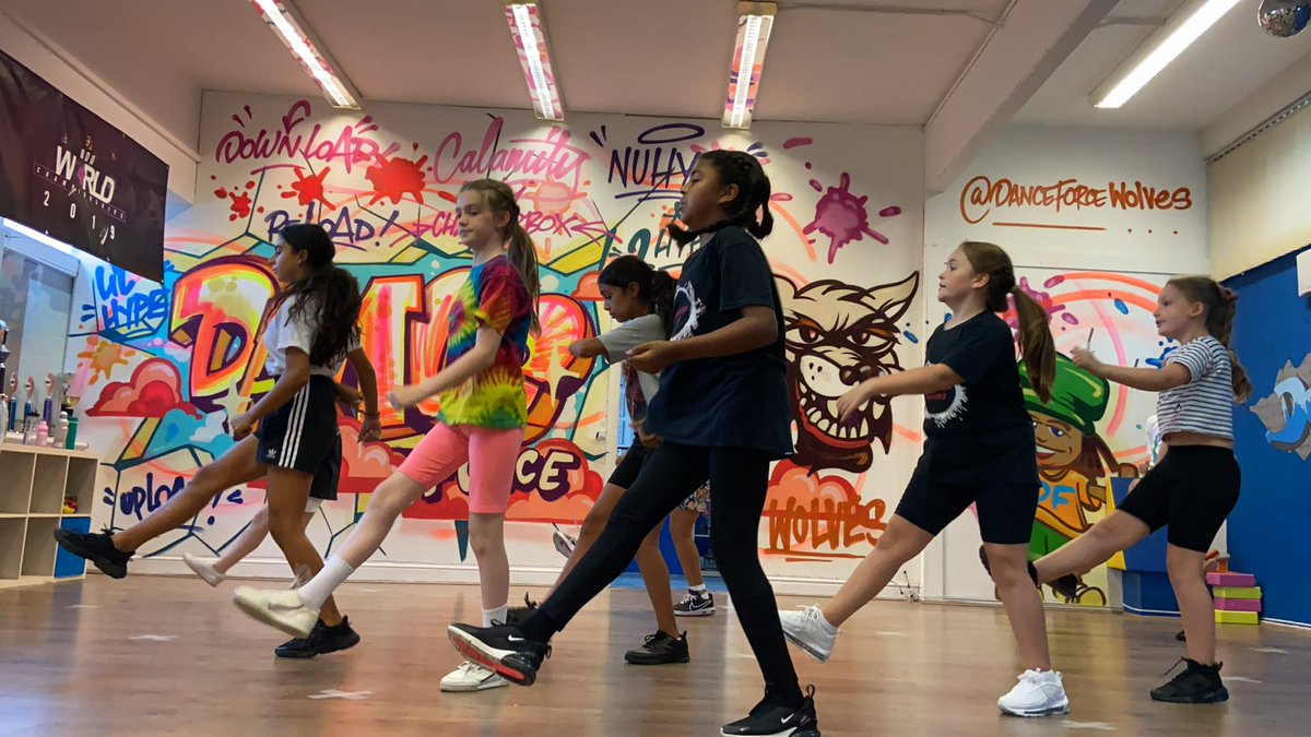 danceforcewolv's tweet photo. My chatterbox queens this week! 👯‍♀️#chatterboxcrew #streetdance #wolverhampton #danceboxwolves https://t.co/F5qkw2sQuC