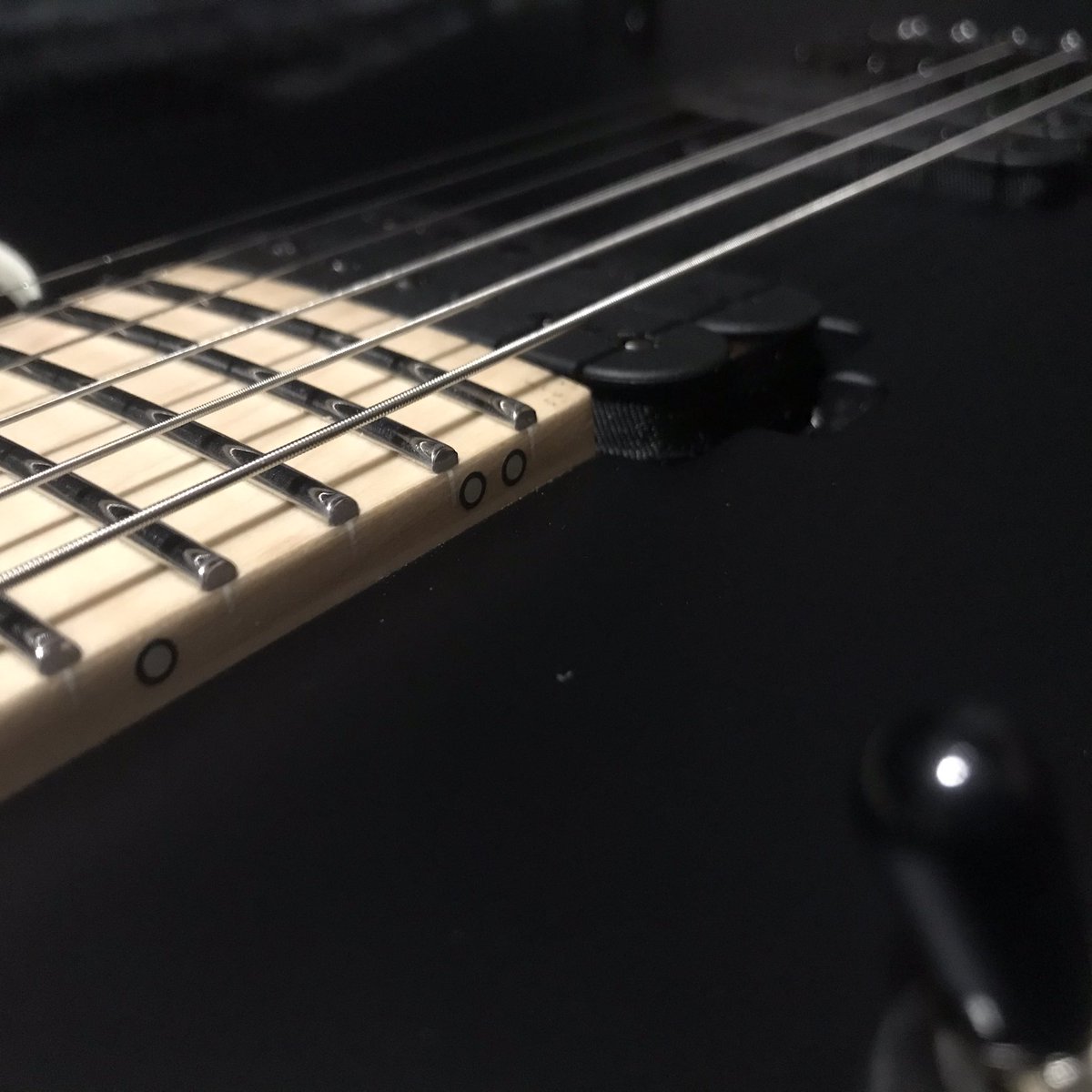 TryGuitars's tweet photo. 💀The LexiA💀
teleshape with Seymour Duncan Sentient &amp; Pegasus Humbuckers
Hipshot Products Inc Bridge &amp; Lockingtuners
Stainless Steel frets
🔥🔥🔥🔥 there is nothing more to say about ... ok, wait yes there is something to say... „Get it on Kickstarter“ 14 days left! 🏃🏿🏃🏾🏃🏽 https://t.co/qC08vaNouM
