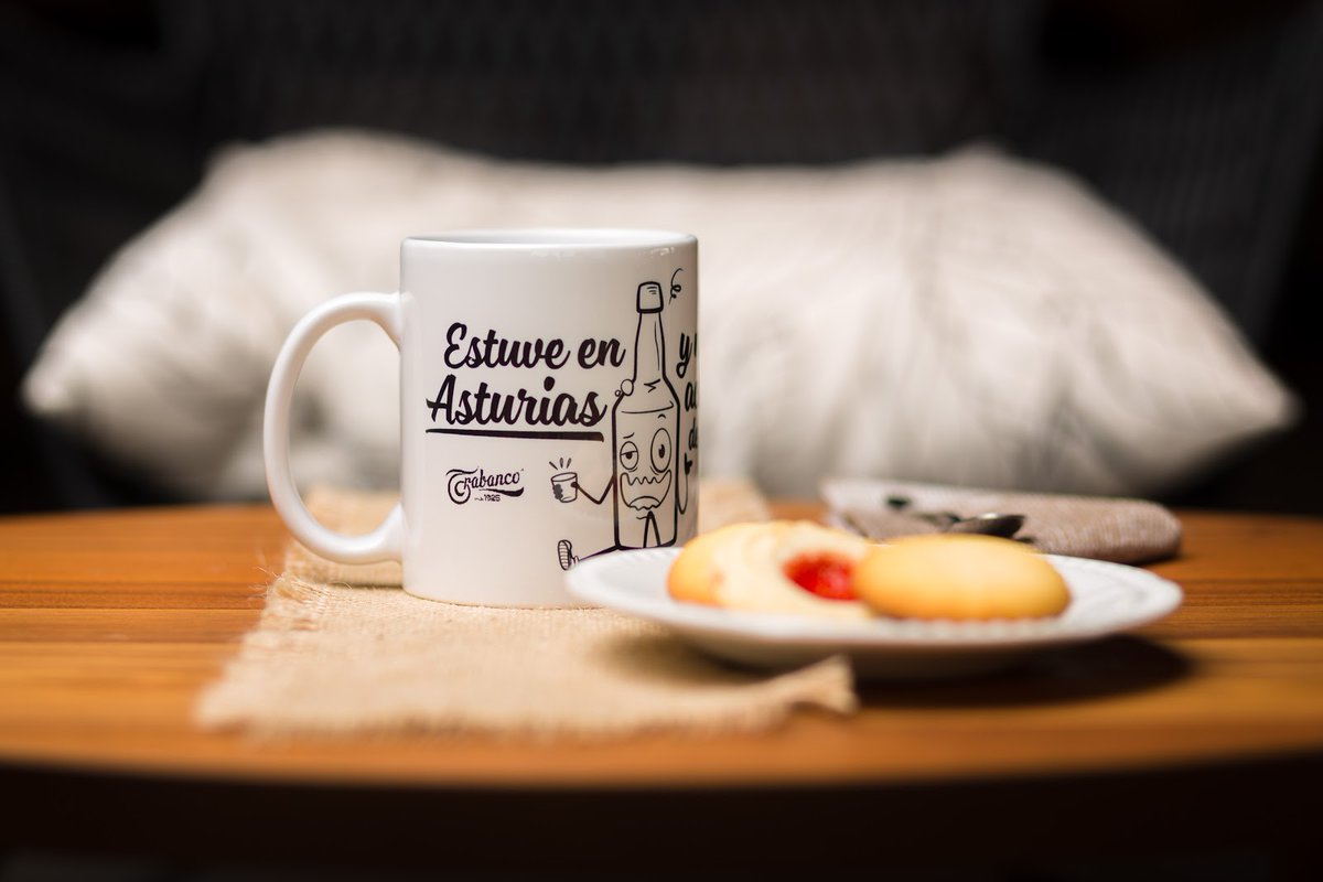 SidraTrabanco's tweet photo. ¿A que presta mucho cuando alguien va de viaje y se acuerda de ti? 😌Si estás por #Asturias de visita y quieres llevarle un regalo original, esta taza es la tuya. Encuéntrala en nuestra tienda online o nuestro llagar de #Llavandera ☝️
https://t.co/RoJHvMOSGn https://t.co/liEuM1vYmI