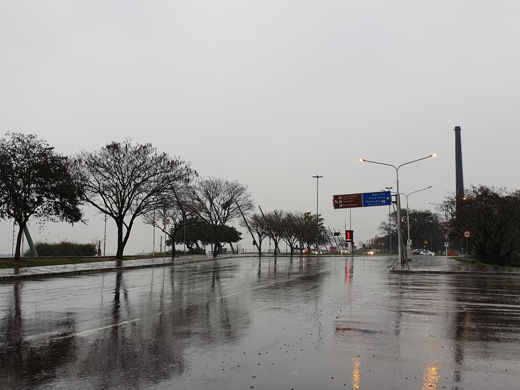 EiCJeiqX0AAwL-D?format=jpg&name=medium