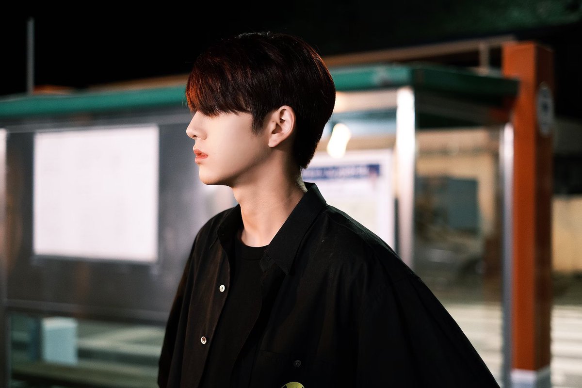 WE_THE_BOYZ's tweet photo. (영훈) 더보이즈 컴백 많이 많이 사랑해 주시고 빵경우도 많이 사랑해 주세요 😝 https://t.co/toC2qRsqeE