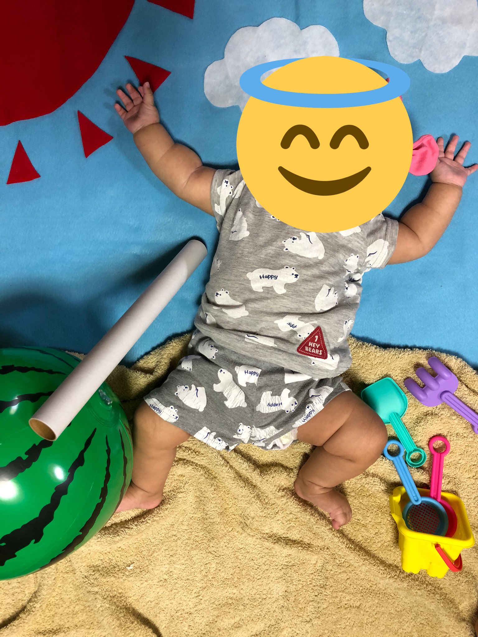 ゆき 5 21 2y 3ヶ月の寝相アート 8月だからスイカ割り と思ったけど 撮ったのバリバリ9月 3ヶ月内だから大丈夫 T Co Icfgz3npwr Twitter