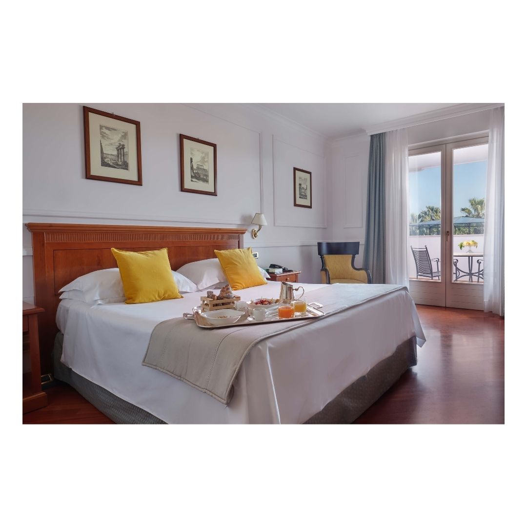 Prima regola di un soggiorno perfetto: una memorabile colazione in camera! ☕️

Per informazioni sui soggiorni e sulle cerimonie, visita il sito savoybeachhotel.it oppure scrivi a info@hotelsavoybeach.it

#takeyourspace #savoybeach #paestum #luxury