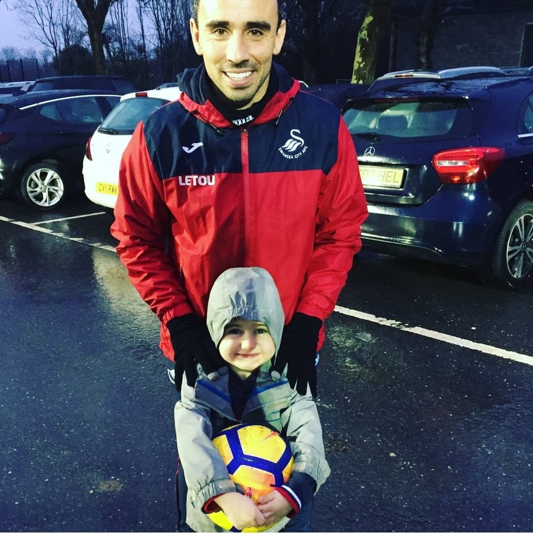 Big happy birthday to the legend that is Leon Britton from us all here at harveys journey xx 