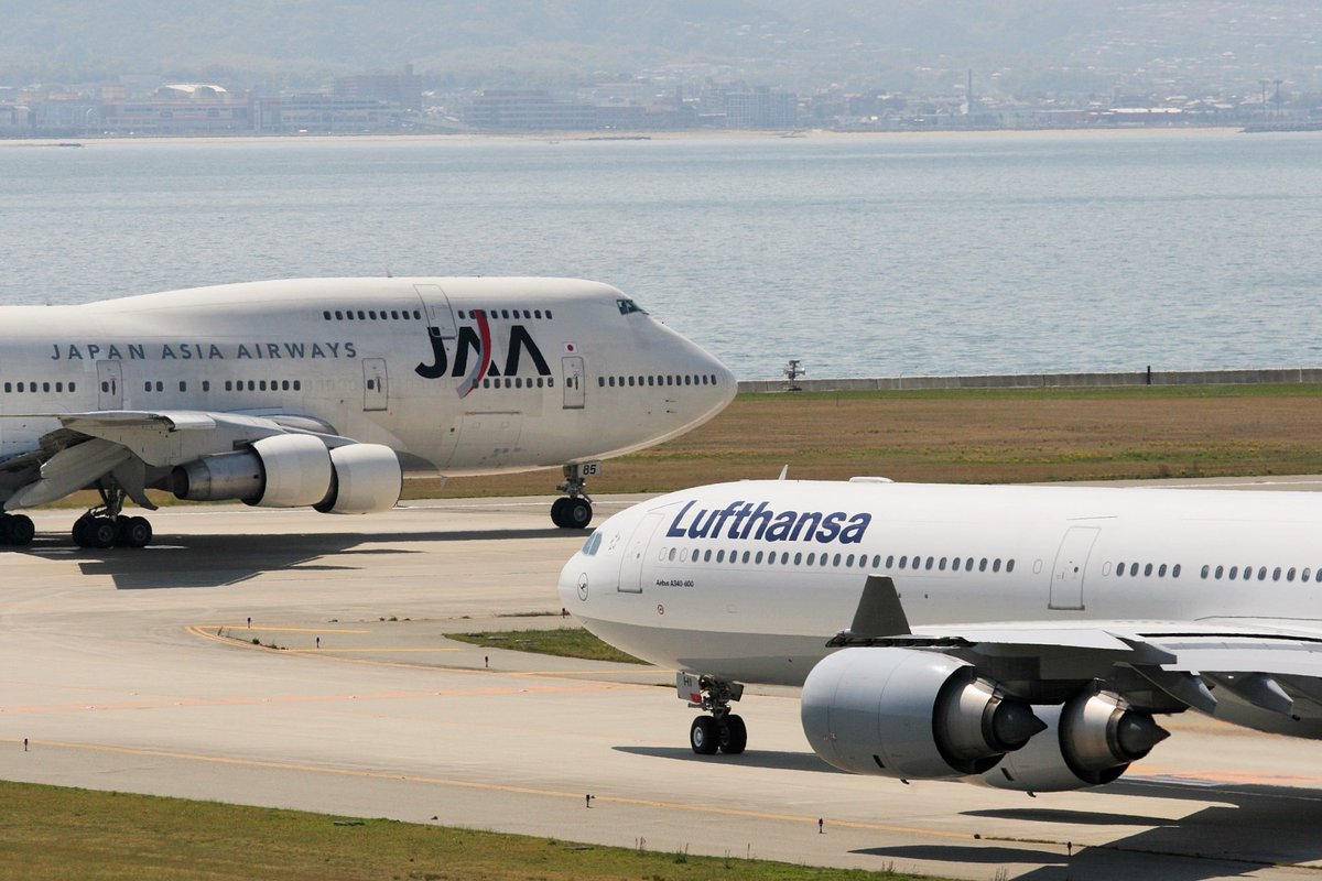 最終値下げ中 ルフトハンザドイツ航空Airbus A330-300 最終値下げ中