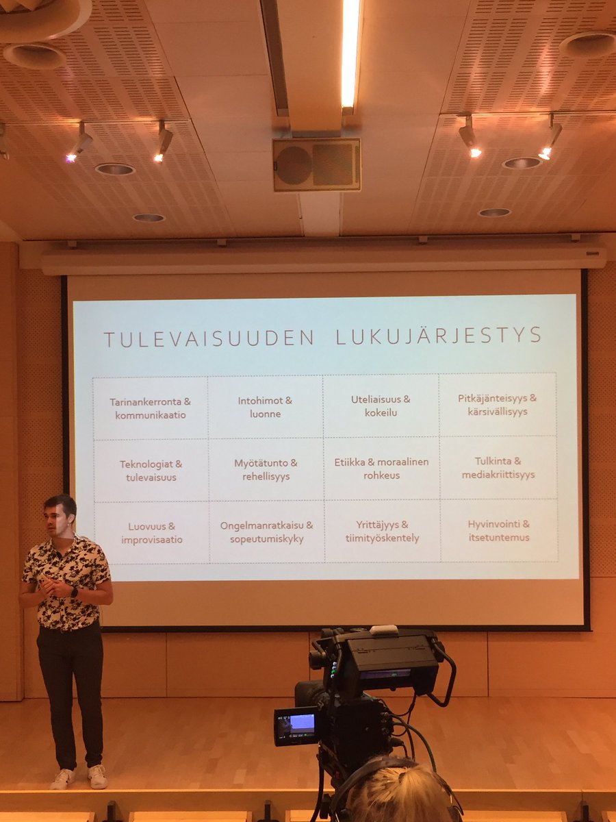 HaggrenUlla's tweet photo. #Gradia 60v! @jamsek_oy @JamsanK onnittelee lämpimästi osaamisen monipuolista kehittäjää. #gradiagoesfuture seminaarissa @PerttuPolonen & tulevaisuuden lukujärjestys👍 https://t.co/d5MEwjT0uf