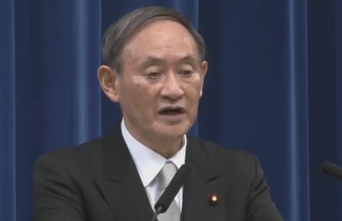Suga talks about the economic impacts of the Abe administration. When the DPJ was in power, the yen was at 75 at one point, with the Nikkei around 8,000. Suga says he wants to further improve Japan’s economy.