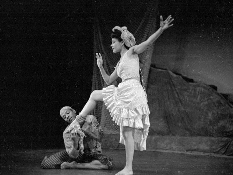 In undergrad, I took a class on the history of dance. My professor was a Black ballerina and her body was exquisitely toned and pronounce, from posture to toe point.She eagerly taught us about Katherine Dunham and how she bridged Black liberation thru the dance of ancestry...