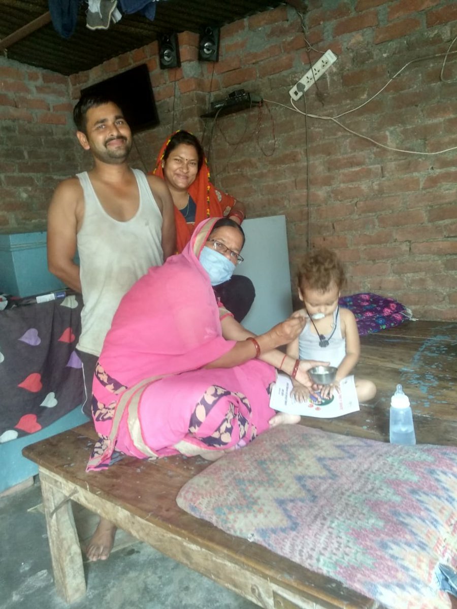 DehatPoshan's tweet photo. जनपद कानपुर देहात: आंगनबाड़ी कार्यकत्री  द्वारा ग्रह भ्रमण किया गया, जिसमें पोषण युक्त भोजन की जानकारी प्रदान की गई| @PoshanAbhiyaan @CdoDehat @DDehat @CMOfficeUP @smritiirani @UPGovt #POSHANMaah2020 @MinistryWCD https://t.co/jsdOXpSJnz