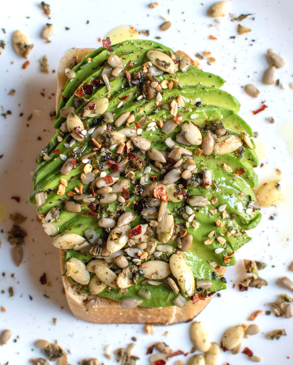 At Go Raw, we take the time to soak and sprout our seeds to unlock the incredible benefits they have to offer. While typical seeds are great for you, sprouted seeds are a true nutritional powerhouse 👊 
#goraw #wednesdaywisdom #unlockpotential #avotoast #food #goodmorning #seeds