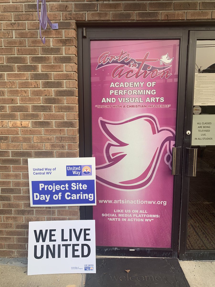 ArtsinAction_WV's tweet photo. Getting ready for @unitedwaycwv Day of Caring! Putnam County Rotary will be here soon to do what they do best...serve!!! #ainawv #ainawvdayofcaring #doc2020 #putnamcountyrotary https://t.co/h4DorNZNyc