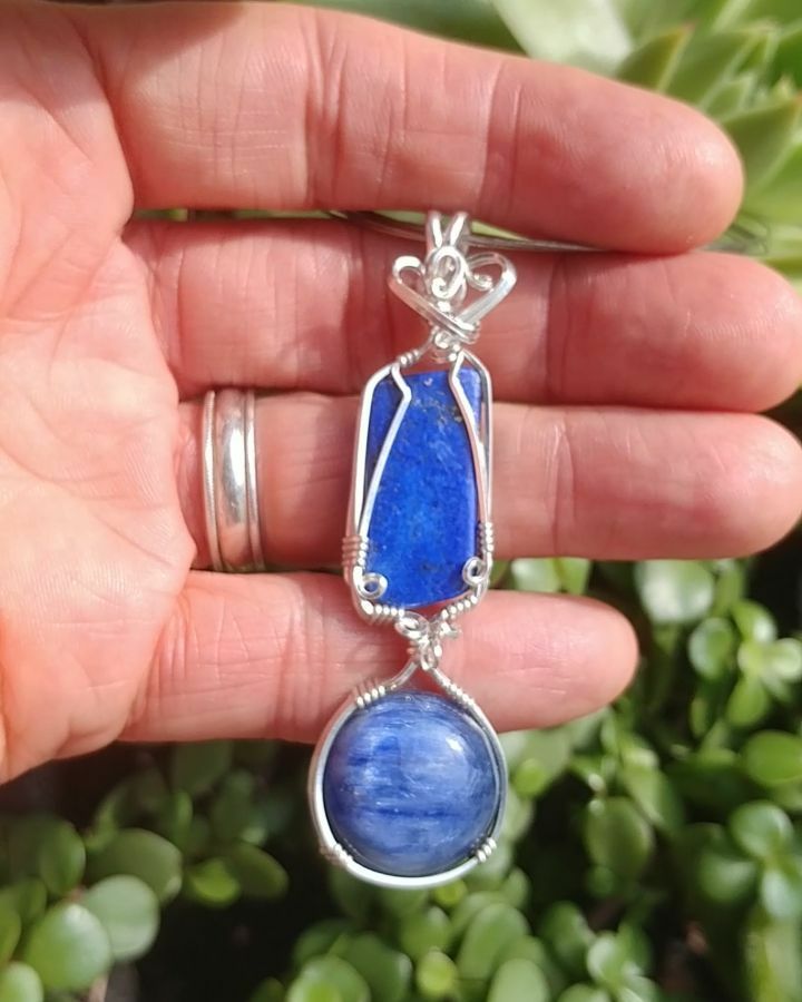 crystalmoon1ba's tweet photo. For Sale / Best Offer: The Kyanite shimmers. #LapisLazuli #Kyanite #SterlingSilver #Wirewrapped #Psychic #ThirdEyeChakra #3rdEyeChakra #Throat Chakra #Communication #ReikiHealing #LapisLazuliPendant #HandmadeJewelry #QuickHealing #HealingStone #Metaphysi… https://t.co/I7VxtoT34u https://t.co/vxZDrUaWn2
