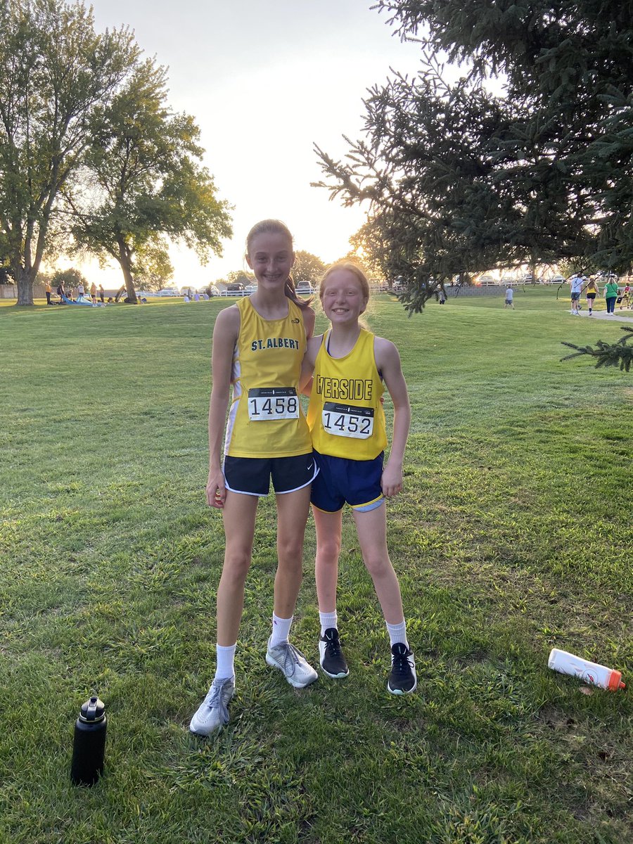Wiexpress's tweet photo. These Express ladies rocked it on the XC course on Monday and Tuesday night! All finished in the top 20 on Tues and top 10 on Mon! Way to go, ladies! #wiexpress https://t.co/V2ikLjVH9J