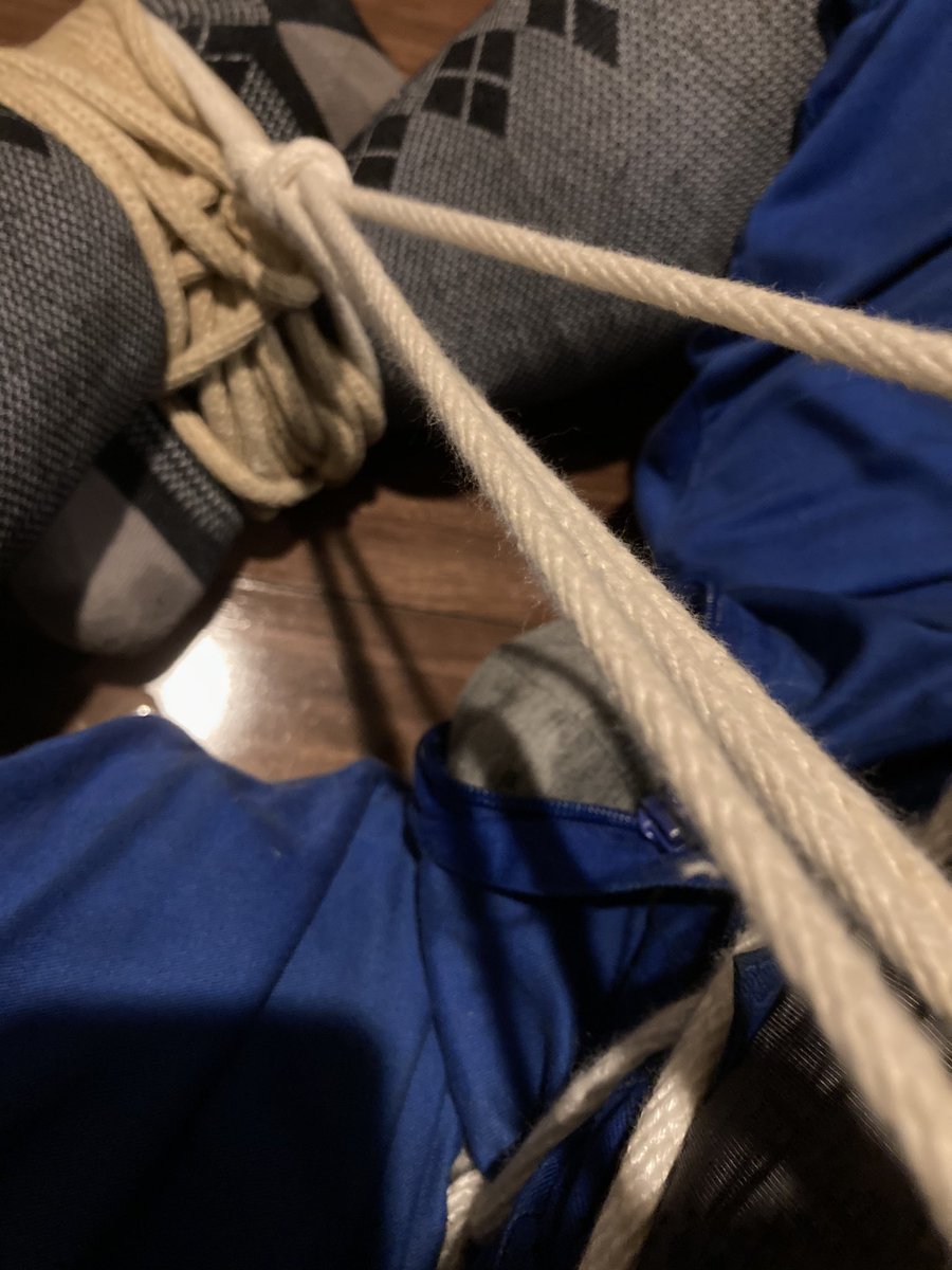 feti_dora's tweet photo. bondage blue-worker https://t.co/cSXD4KLNMq