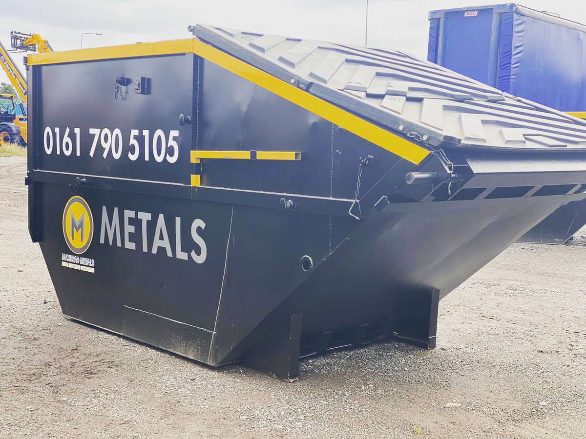Is security an issue at your work site or business premises? Why not arrange to get one of our Enclosed Chain Skips delivered to site! Safe and secure! Give us a call today on 0161 790 5105 to discuss! ♻️
