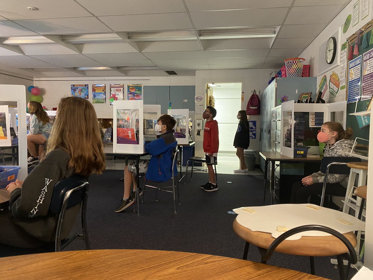 mrsnichols212's tweet photo. Decks of cards for math class?! Learning all about the Order of Operations with ours! Can you make 24? @BNLC_HCSD @HilliardSchools #math #decksofcards https://t.co/XpVieuOLl6