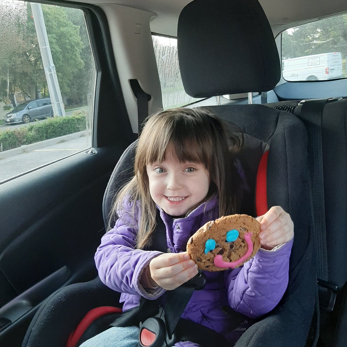 ckingyens's tweet photo. Showing our support to @LansdowneBrant and @BrantFFT buy purchasing a smile cookie :) :) :) https://t.co/XcNhnCcDfZ