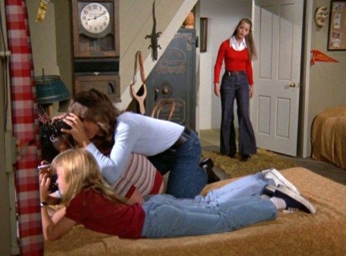 Jess22bsb's tweet photo. #TodaysPartridgeFamilyPicOfTheDay
When you wonder where everyone went off to.. Certainly wouldn't mind having David hover over us 😉💞💞 #DavidCassidy #PartridgeFamily #Septembertribute #50yrs #lovethatcutie #onehotbootyforsure https://t.co/nylhMPDUqb