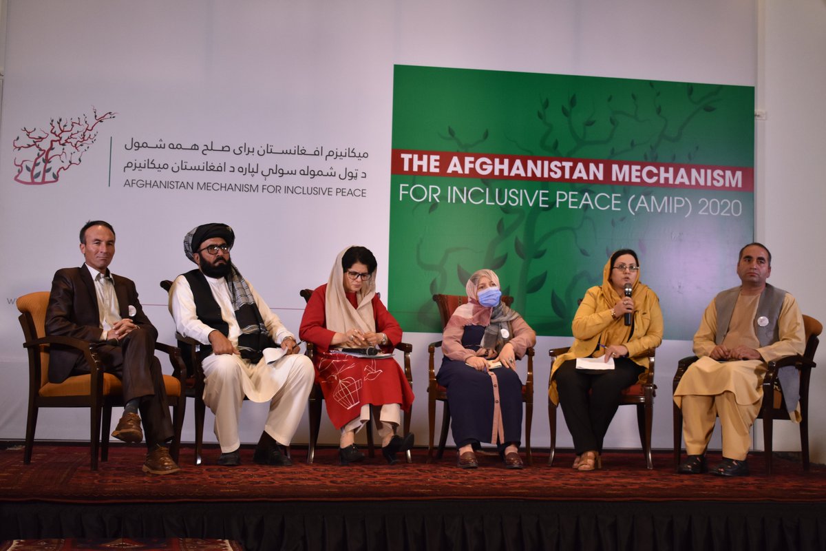 vap_afg's tweet photo. 1/1. دو تن از نمایندگان میکانیزم صلح همهشمول قرار است تا چند روز آینده به دوحه رفته و پروسه مذاکرات صلح را از نزدیک نظارت نمایند.
روشن مشعل" عضو کمیته رهبری @AMIP_AFG در جریان سوال و جواب.
#amip2020 https://t.co/Dcamu9BDLz