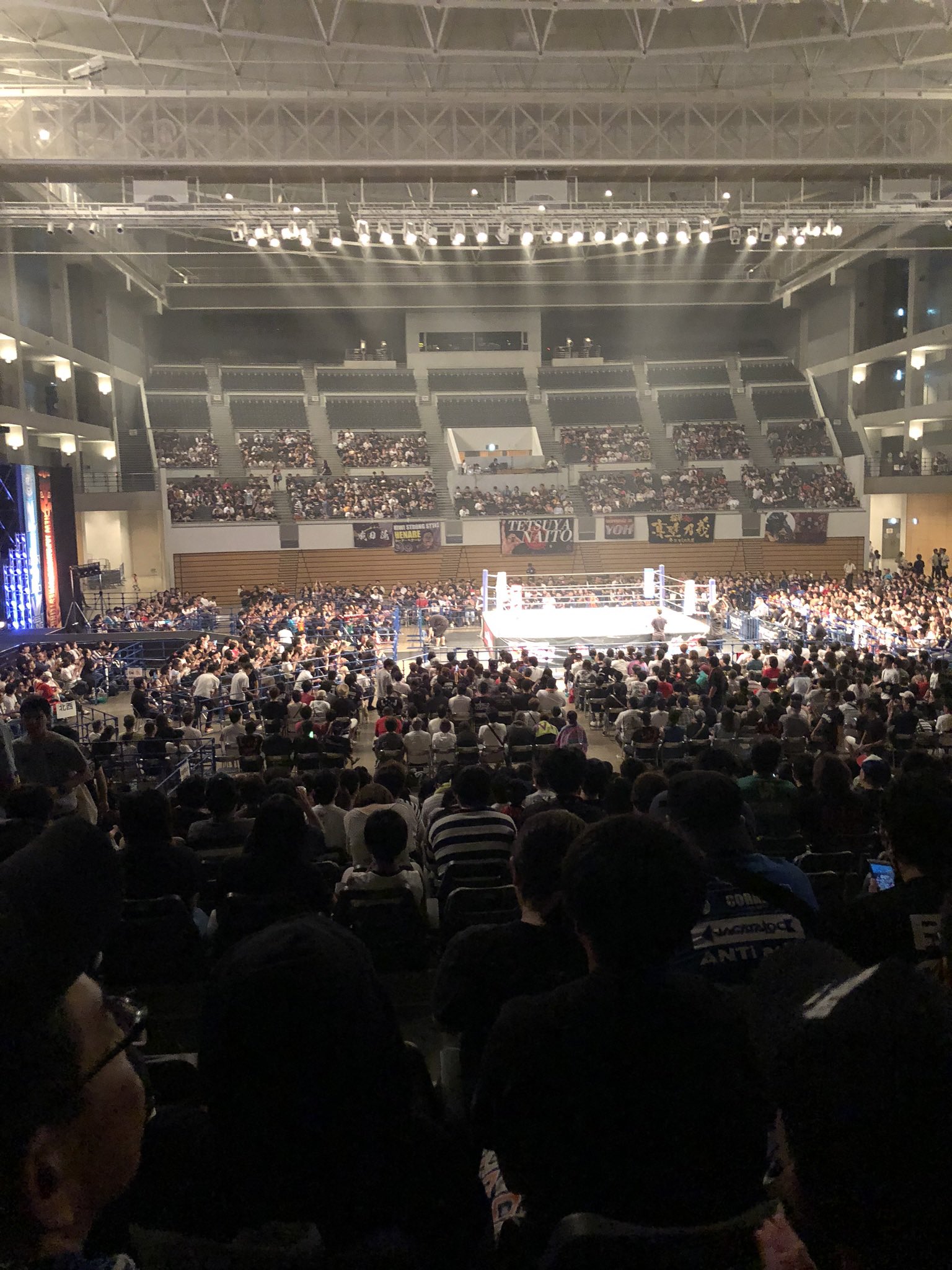 Takuya V Twitter ちょうど 1年前かー 別府ビーコンプラザ いつになったら観戦行けるんだろう 新日本プロレス Njpw チビnaito 別府ビーコンプラザ T Co Kjrvnv7kcm Twitter