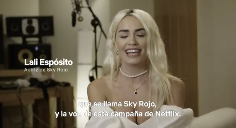 HappinesLalita's tweet photo. “Lali Esposito actriz de Sky Rojo” PODEMOS HABLAR DEL NIVEL QUE ESTÁ MANEJANDO LALI?! POR FAVOR QUE ORGULLO 😭 https://t.co/sfSupmRE63