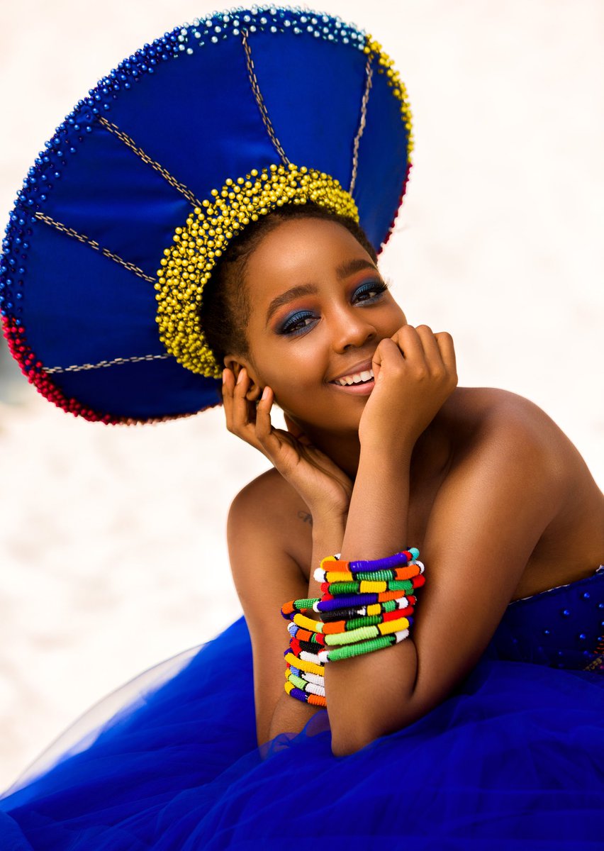ThusoMbedu's tweet photo. Because it’s Wednesday AND it’s Heritage Month👸🏾

Dressed by @Bayandakhathini 
Image shot by @Elijah_palm_ for @72_photography 
Image edited by @SeventwoAgency https://t.co/nZaqP1vl1M