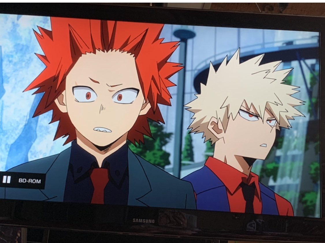 Important plot moving conversation Bakugo is looking up at the Ice. Watching everyone get off at the top.