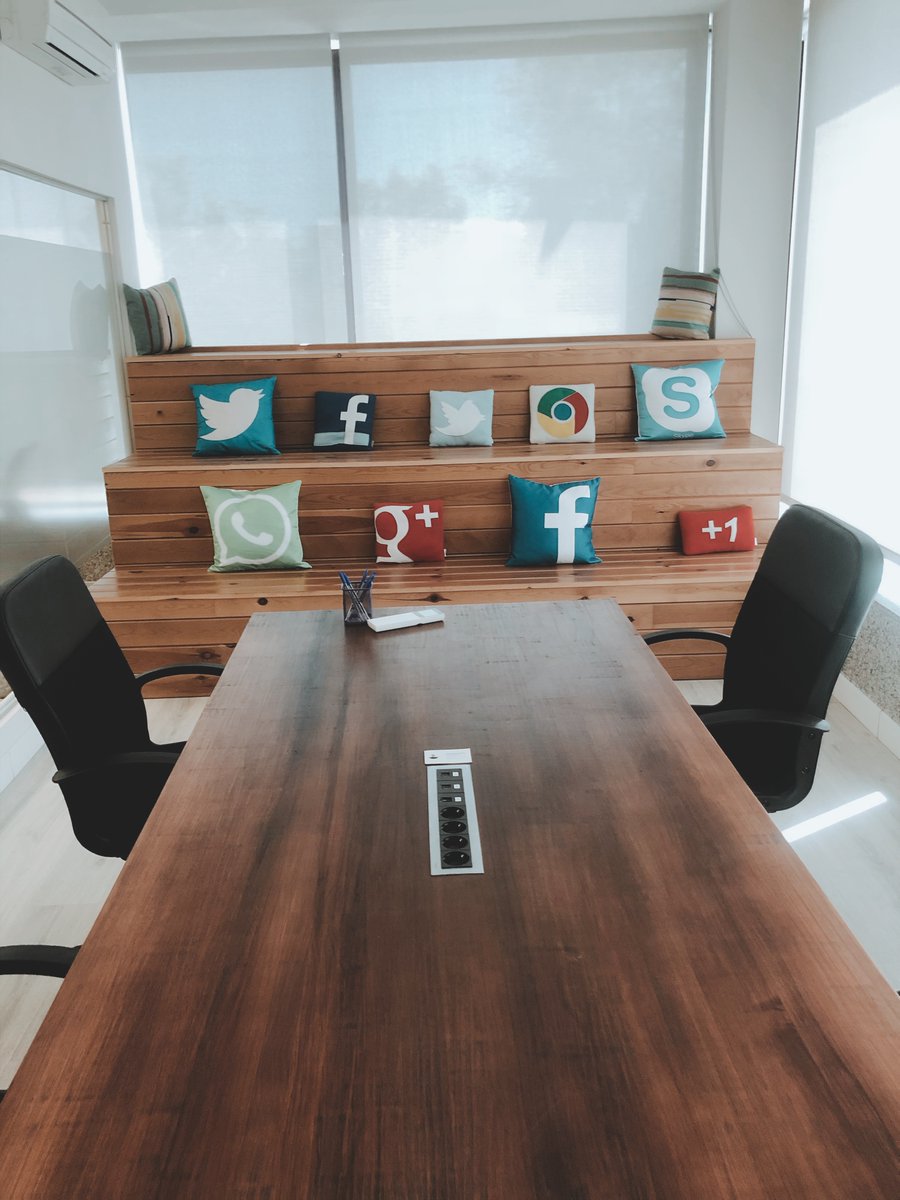 widitrade's tweet photo. ¡Nos hemos mudado!
Gracias al duro trabajo de todo el equipo y tras un tiempo de reformas, por fin, ¡Hemos estrenado la nueva oficina!
¿Qué os parece? ¡A nosotros nos encanta!
.
.
.
.
.
.
.
 #work #office #trabajo #oficina #new #ilusion #trabajoduro #happy #job #newoffice https://t.co/6iaHnbT6i9