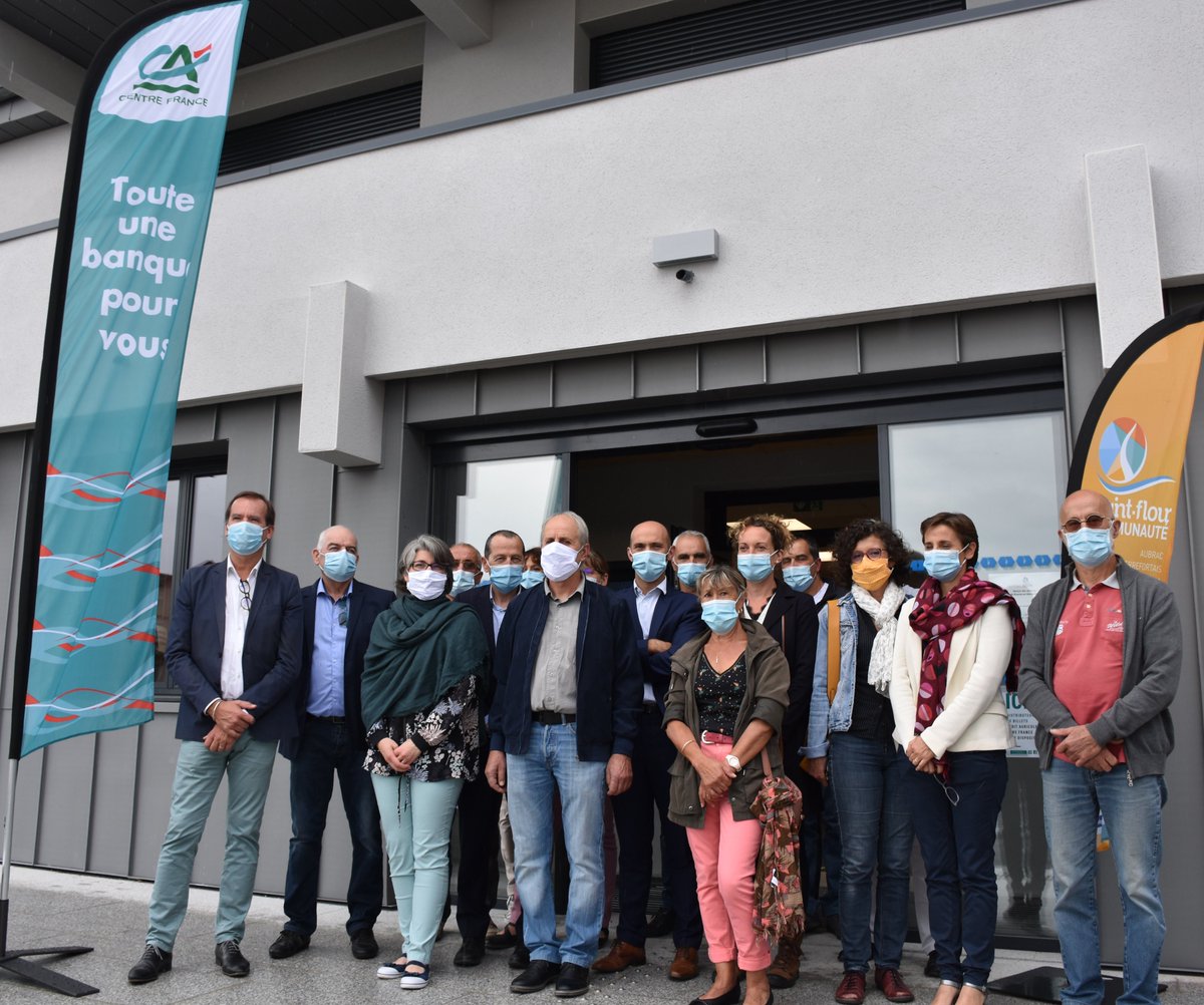 Ruynes-en-Margeride, et au-delà la Margeride, retrouve un distributeur automatique de billets, grâce à une convention de 3 ans entre <a href="/SaintFlourco/">Saint-Flour Co</a>  et <a href="/CreditAgricole/">Crédit Agricole</a> Centre France. Une satisfaction générale pour ce service à la population.
➕ d'infos : bit.ly/distributeur-b…