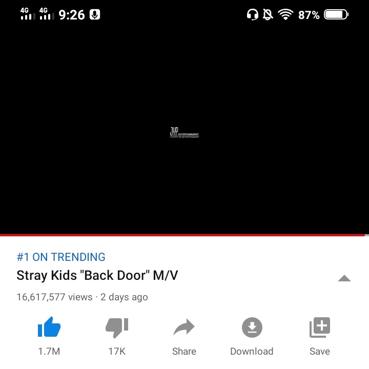 10:23 PM KST— 16,617,577 views @Stray_Kids  #StrayKids  #스트레이키즈