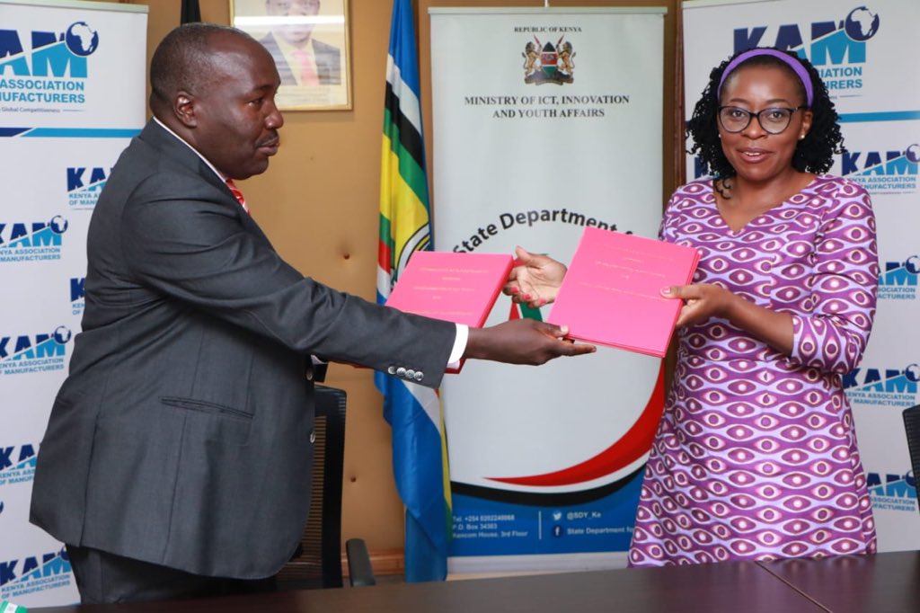 JKorir_K's tweet photo. Today, I signed an MOU with the CEO @KAM_kenya. This partnership will empower the Youth in Enterprise Development;
Technical and Vocational Skills Development;Research and Advocacy; &amp; Promotion of Locally Manufactured Products. https://t.co/JElDdMKbNJ